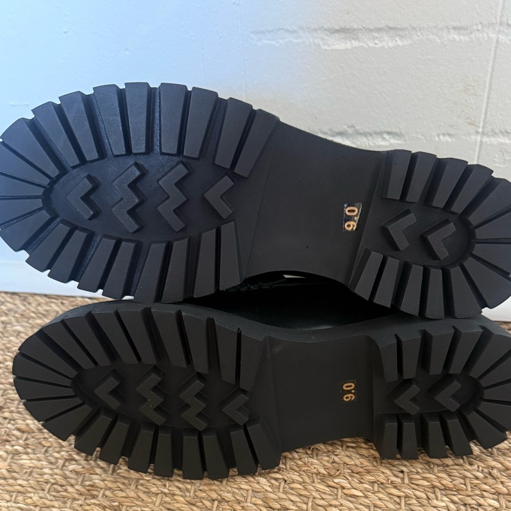 NWT Steve Madden Langsten Leather Platform Lug Sole Penny Loafers - size 9 - Picture 2 of 5